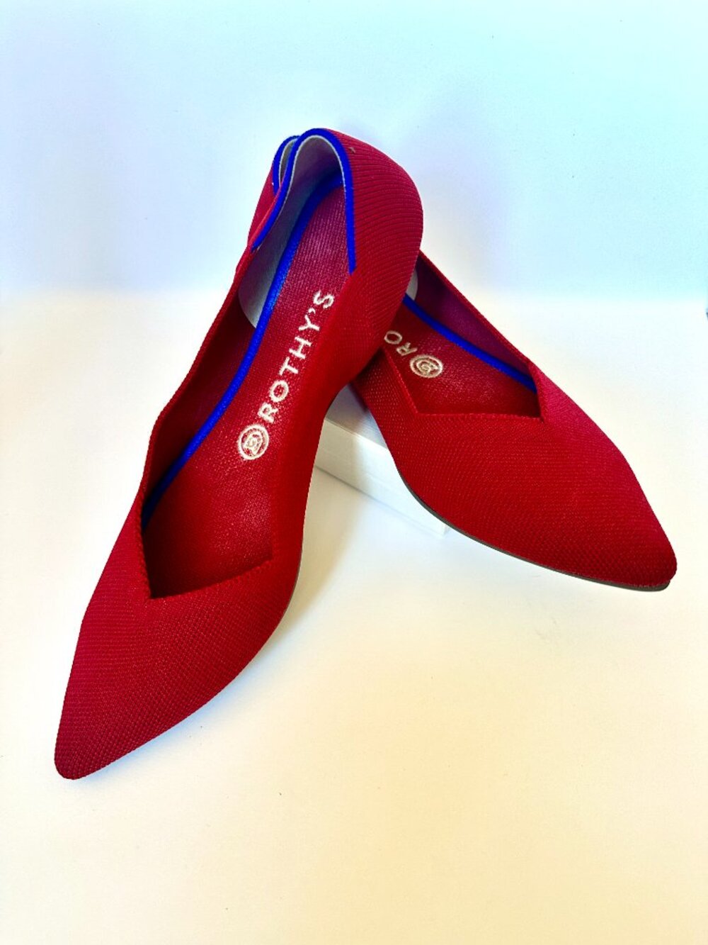 Rothy's The Point Chili Red Flats Women's 9.5 Blue Halo Pointed Toe